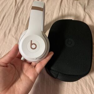 Beats by Dre Over-Ear Headphones in Cloud Pink